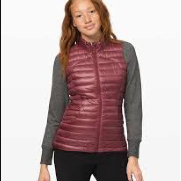 Lululemon Pack It Down Vest -size 4- Plum - Picture 7 of 7